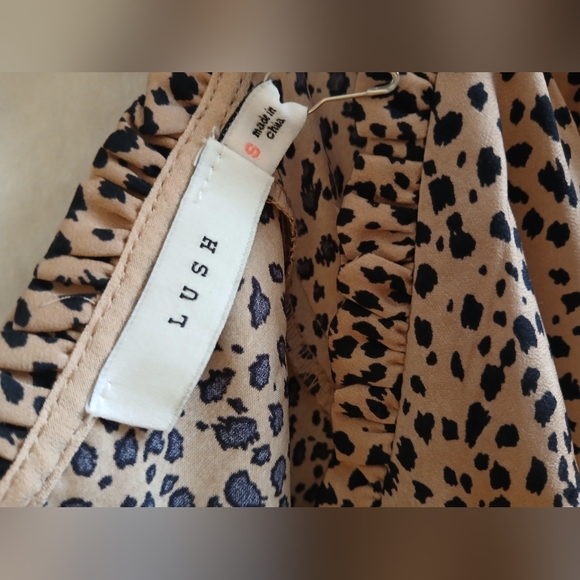 LUSH Polka Dot Print Beige Long Sleeved Mini Dress Sz Small - Picture 10 of 11